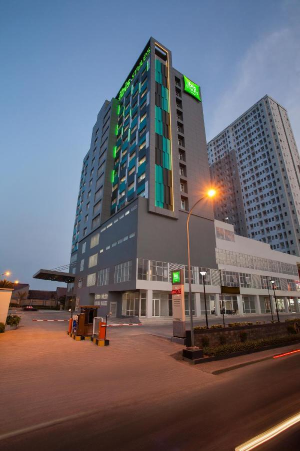 Ibis Styles Bekasi Jatibening Hotel Exterior photo